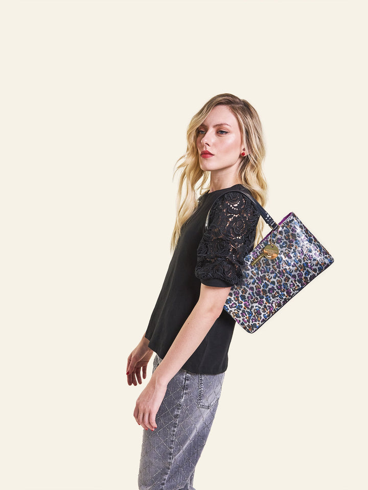 Carmela Limited Edition